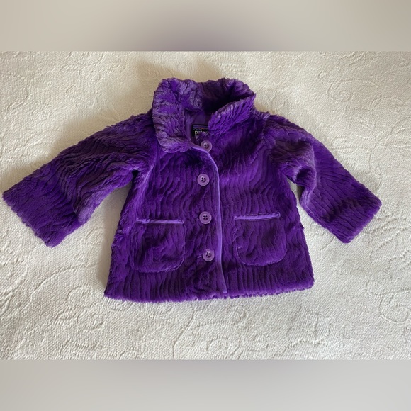 Patagonia Snowy Pelage Faux Fur Jacket 6m Soft fleece feels silky Purple
